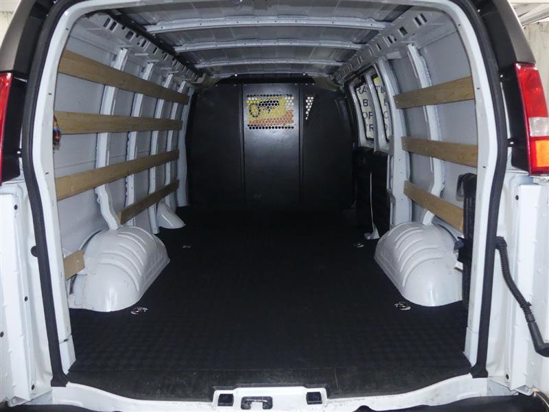 Used 2024 GMC Savana 2500 w/ Driver Convenience Package image 4