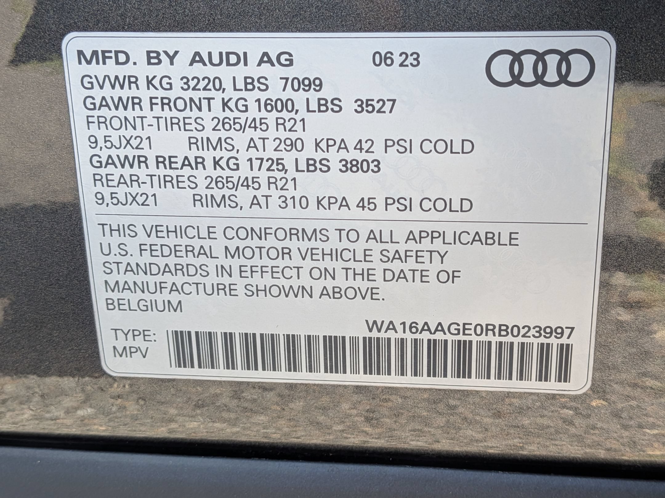 Used 2024 Audi Q8 e-tron Premium Plus w/ Prestige Package AWD/4WD image 34