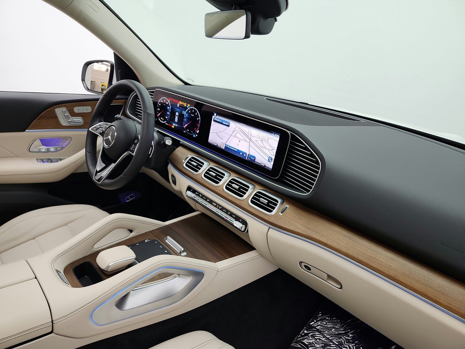 Used 2024 Mercedes-Benz GLE 450 4MATIC image 19