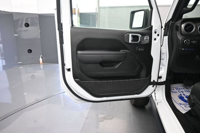 Used 2022 Jeep Wrangler Unlimited Rubicon 4xe AWD/4WD image 10