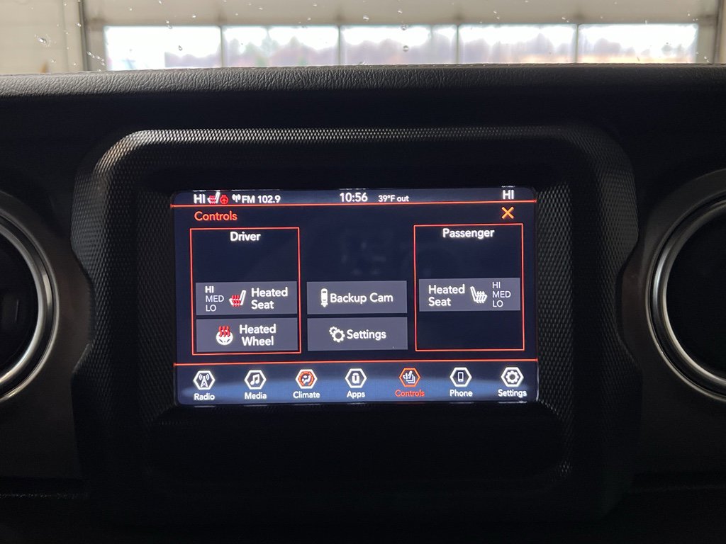 Used 2020 Jeep Wrangler Unlimited Sahara w/ LED Lighting Group image 25