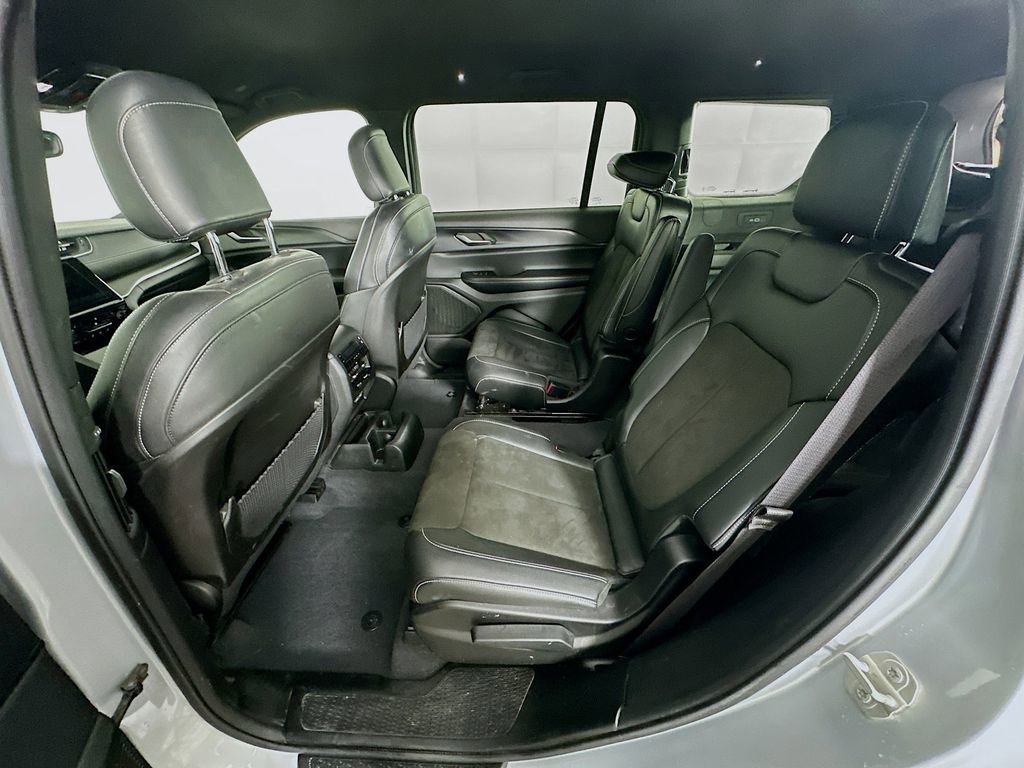Certified 2023 Jeep Grand Cherokee L Altitude image 35