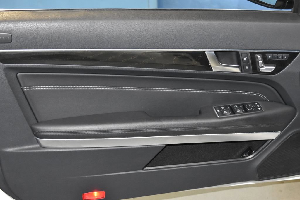 Used 2017 Mercedes-Benz E 400 Cabriolet image 4