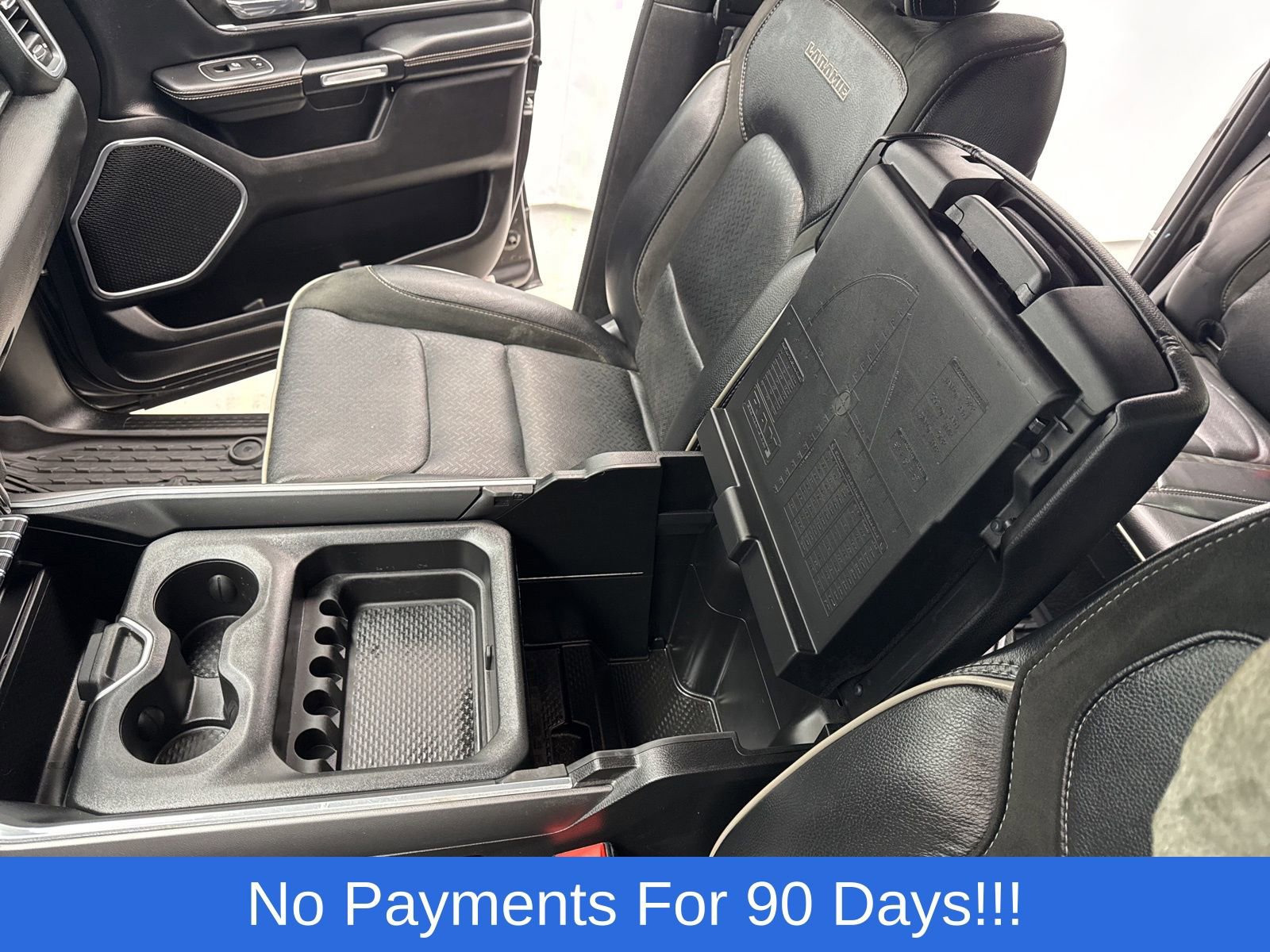 Used 2023 RAM 1500 Laramie AWD/4WD image 29
