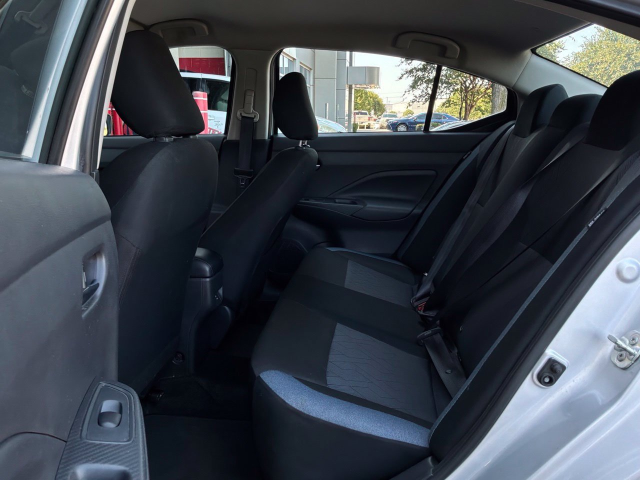 Used 2025 Nissan Versa SV FWD image 11