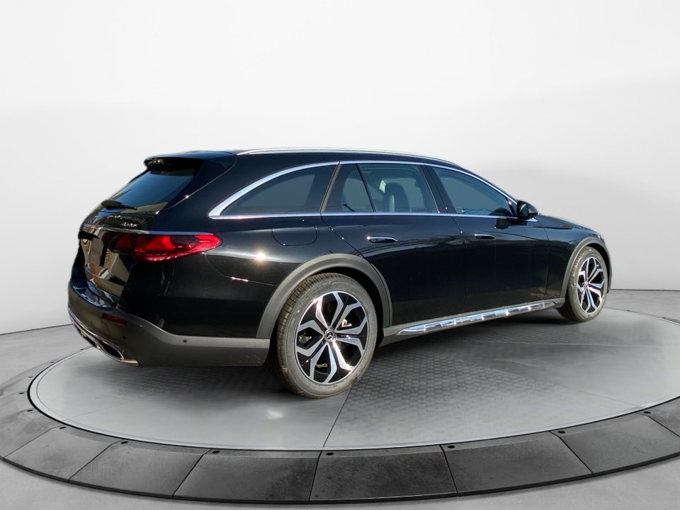 New 2026 Mercedes-Benz E 450 4MATIC All-Terrain Wagon image 7