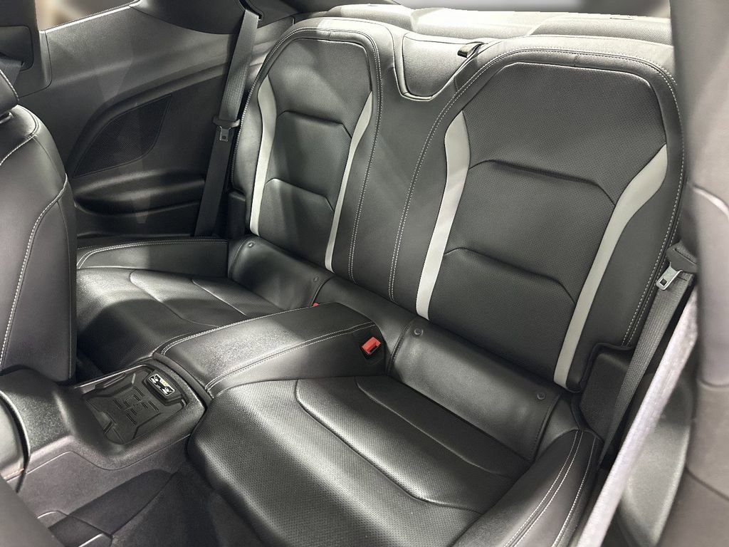 Used 2018 Chevrolet Camaro SS RWD image 14