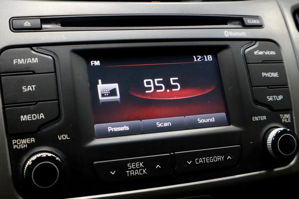 Used 2015 Kia Sportage LX image 3