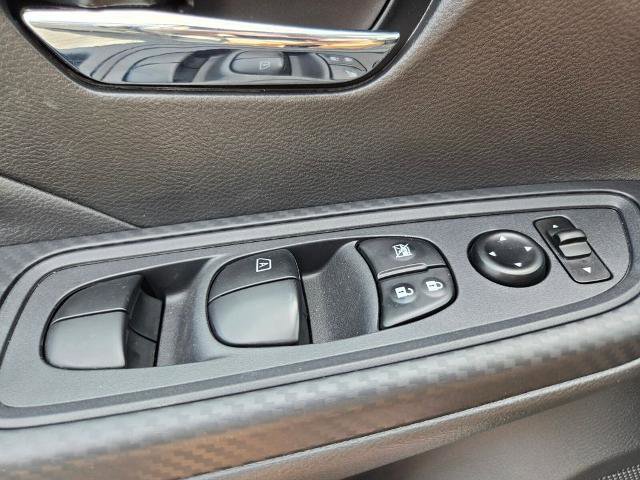 Certified 2025 Nissan Versa SV w/ Electronics Package image 28