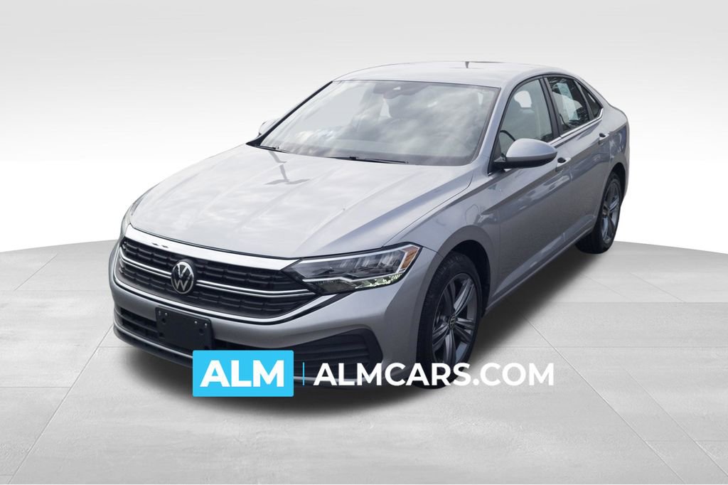 Used 2024 Volkswagen Jetta SE image 1