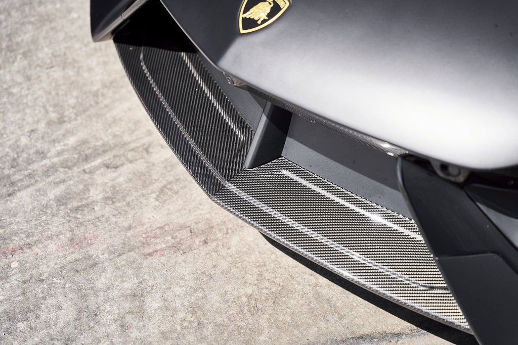 Used 2025 Lamborghini Revuelto image 9