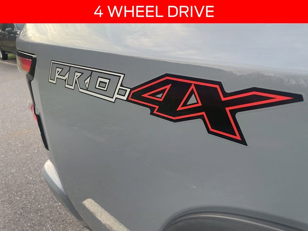 Used 2022 Nissan Frontier PRO-4X w/ Off-Road Protection Package image 3