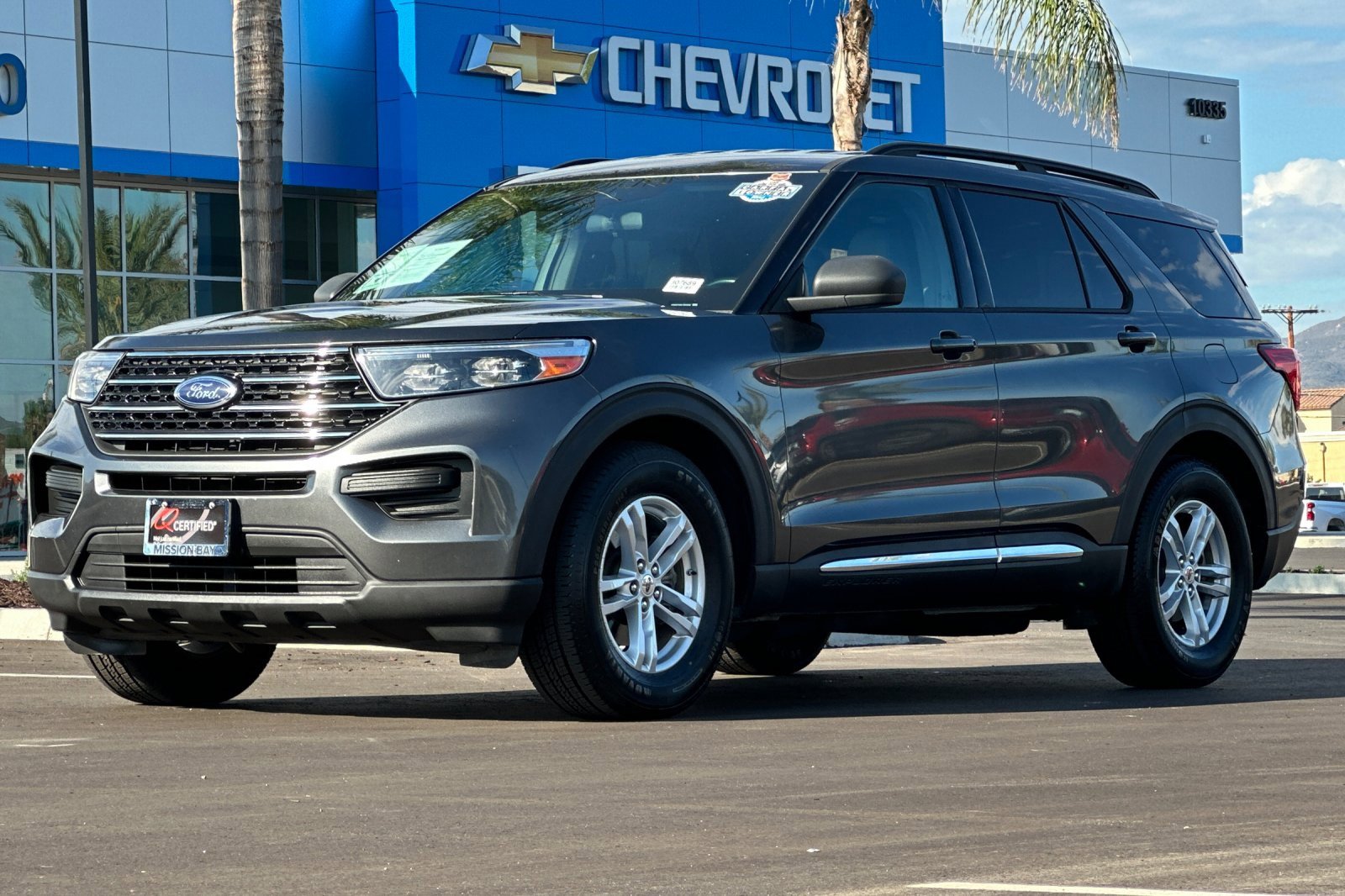 Used 2020 Ford Explorer XLT image 8
