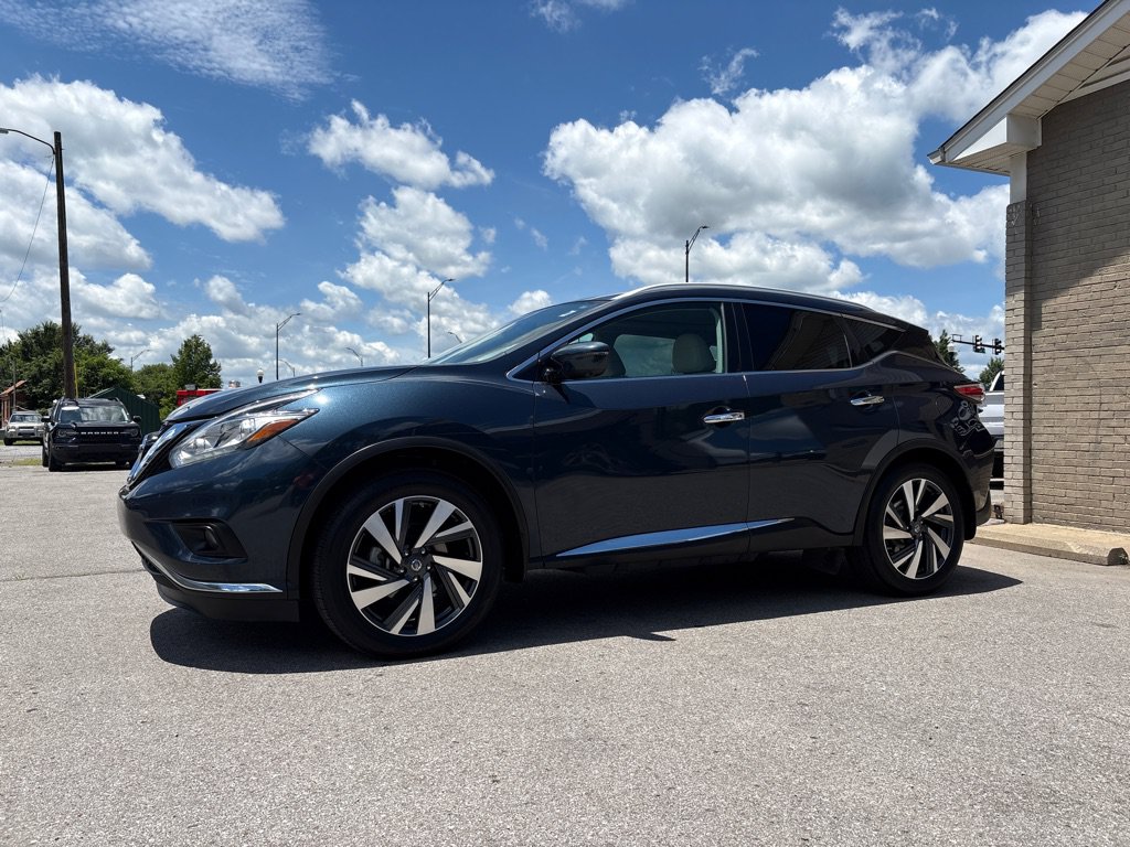 Used 2017 Nissan Murano Platinum w/ Platinum Technology Package FWD image 2