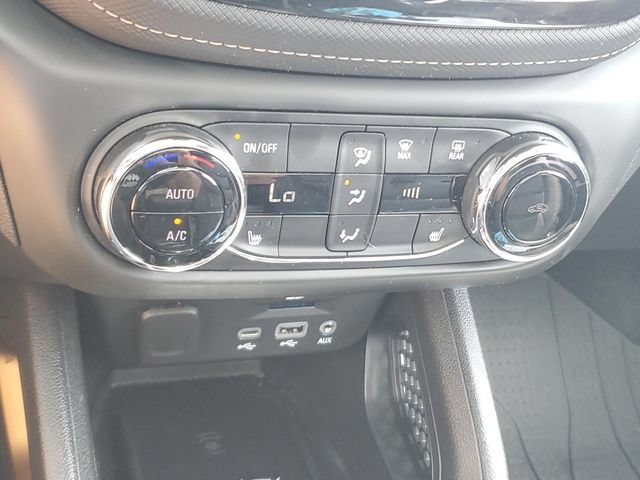 Used 2023 Chevrolet TrailBlazer ACTIV w/ Sun and Liftgate Package AWD/4WD image 30