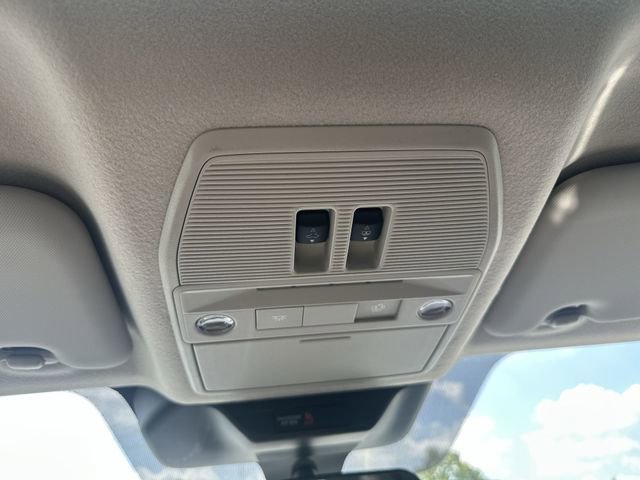 New 2025 Nissan Kicks SR w/ SR Premium Package image 16