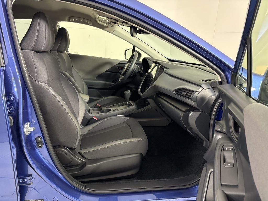 Used 2025 Subaru Crosstrek 2.0i Premium image 12