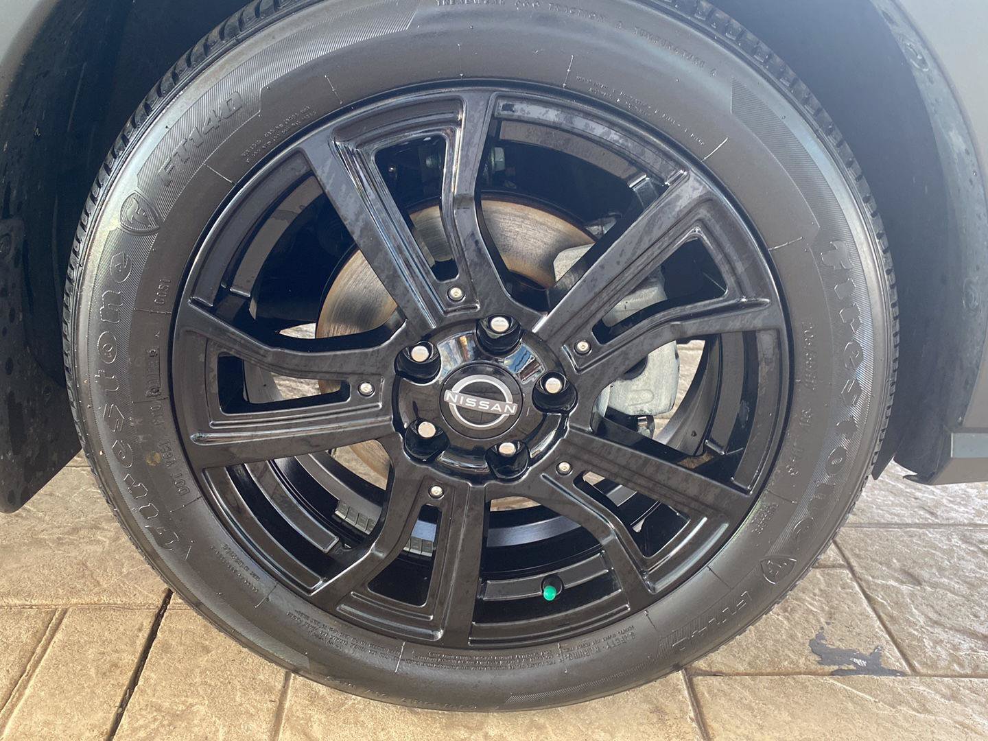 Certified 2023 Nissan Kicks SR w/ SR Premium Package FWD image 12