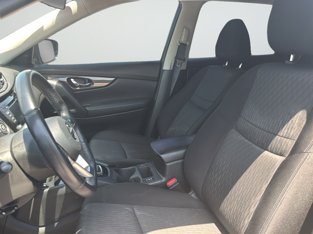 Used 2019 Nissan Rogue SV w/ Premium Package FWD image 21