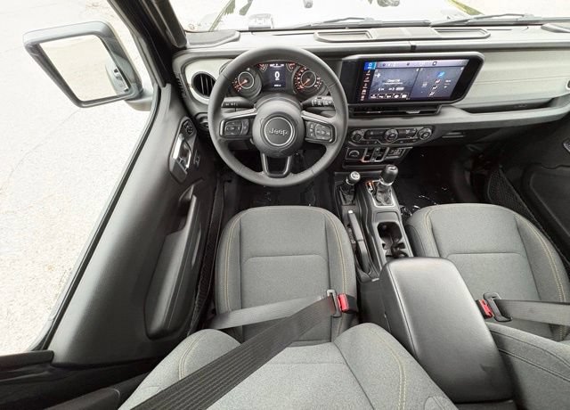 Used 2025 Jeep Wrangler Unlimited Sport AWD/4WD image 23