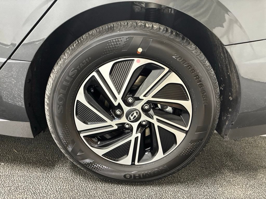 New 2026 Hyundai Sonata Blue FWD image 8