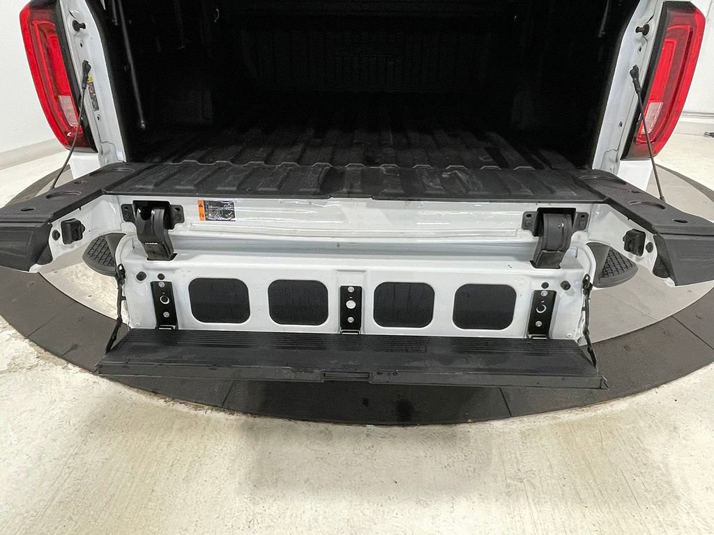 Used 2023 GMC Sierra 1500 AT4 w/ AT4 Premium Package AWD/4WD image 15