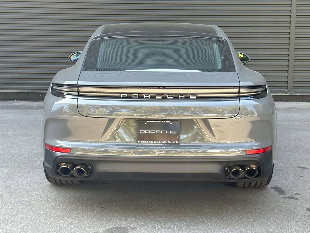 New 2025 Porsche Panamera image 6