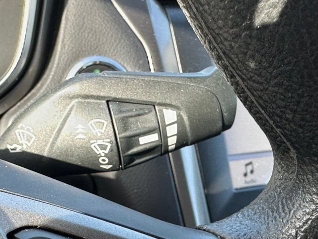 Used 2017 Ford Fusion SE w/ Fusion SE Technology Package FWD image 24