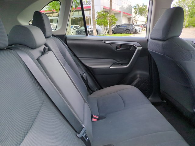 Used 2021 Toyota RAV4 LE FWD image 18