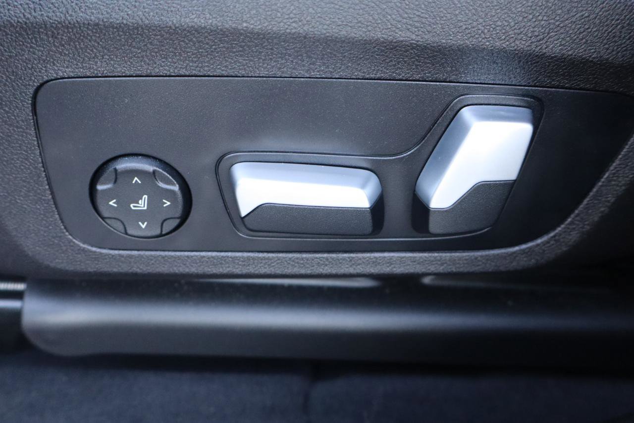 Used 2023 BMW X3 xDrive30i w/ Premium Package image 15