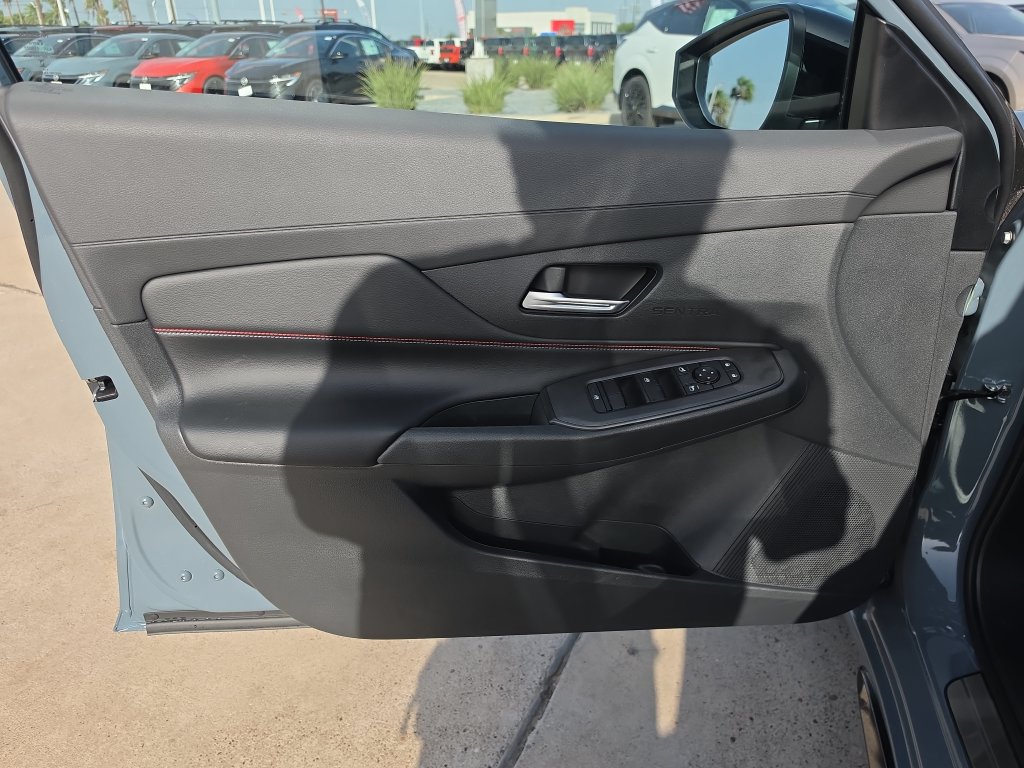 New 2027 Nissan Sentra SR FWD image 21