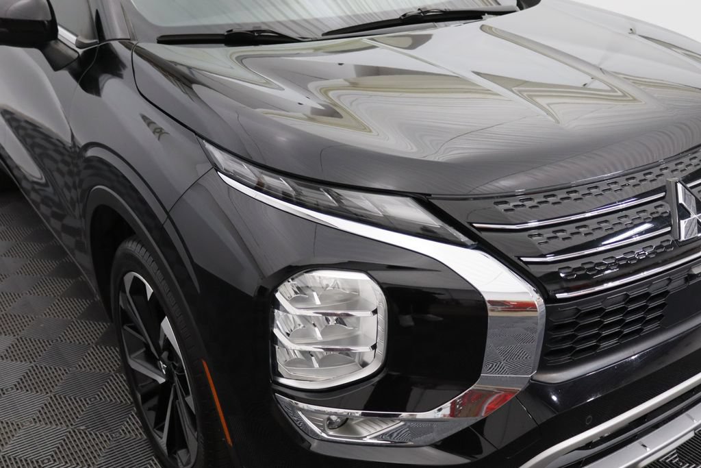 Used 2022 Mitsubishi Outlander SE FWD image 9