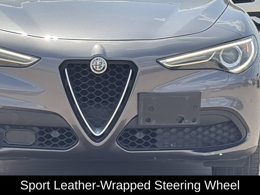 Used 2018 Alfa Romeo Stelvio Ti Sport AWD/4WD image 4