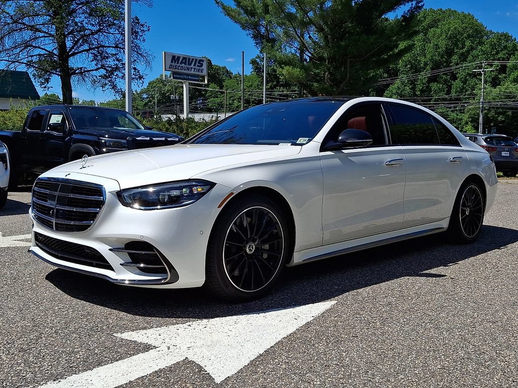 Used 2023 Mercedes-Benz S 580 4MATIC Sedan image 4