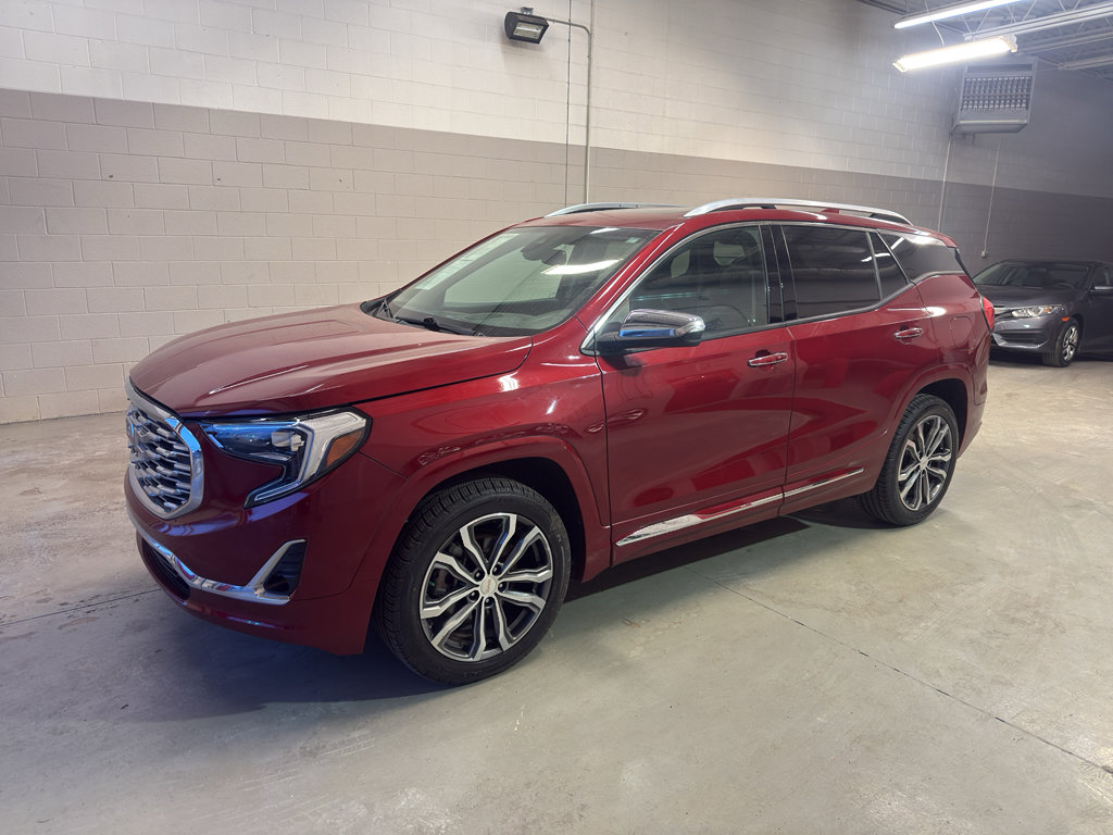 Used 2019 GMC Terrain Denali w/ Driver Alert Package II image 3