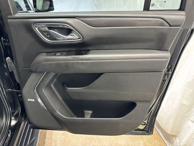 Certified 2023 Chevrolet Suburban RST w/ Luxury Package AWD/4WD image 31