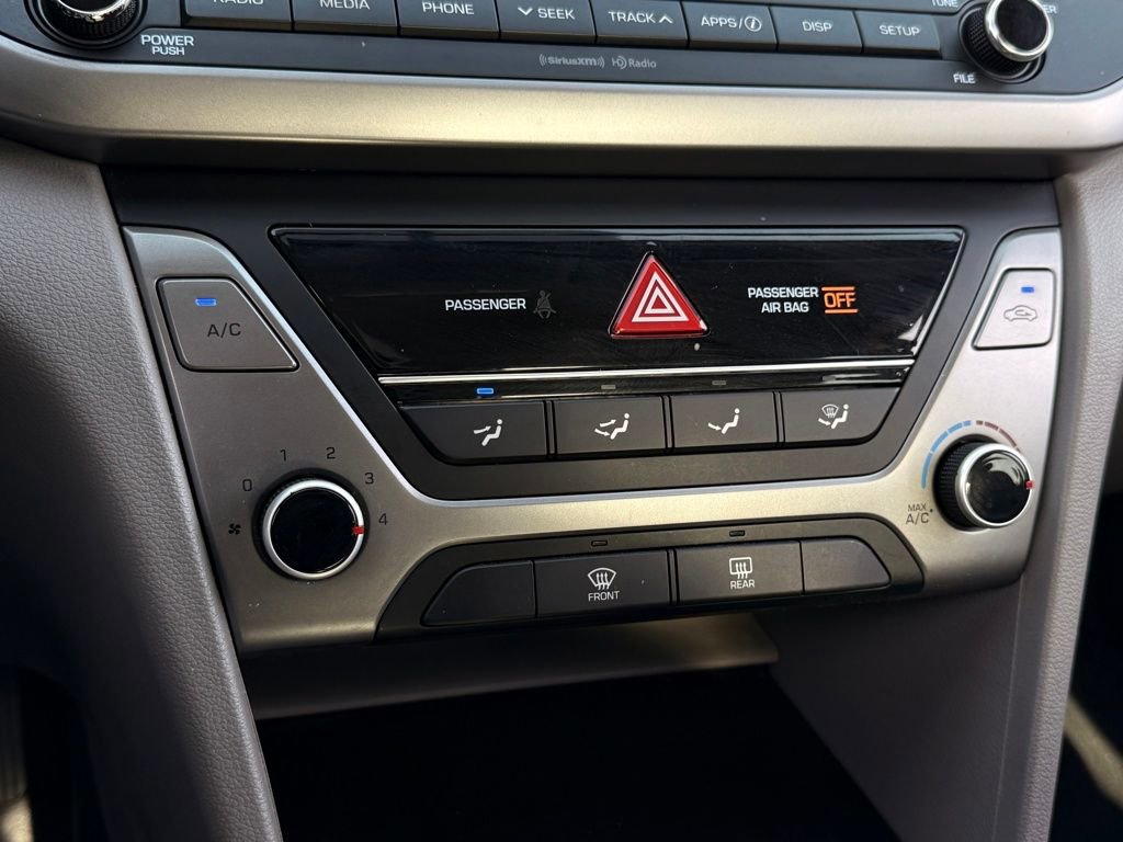 Used 2017 Hyundai Elantra SE image 19