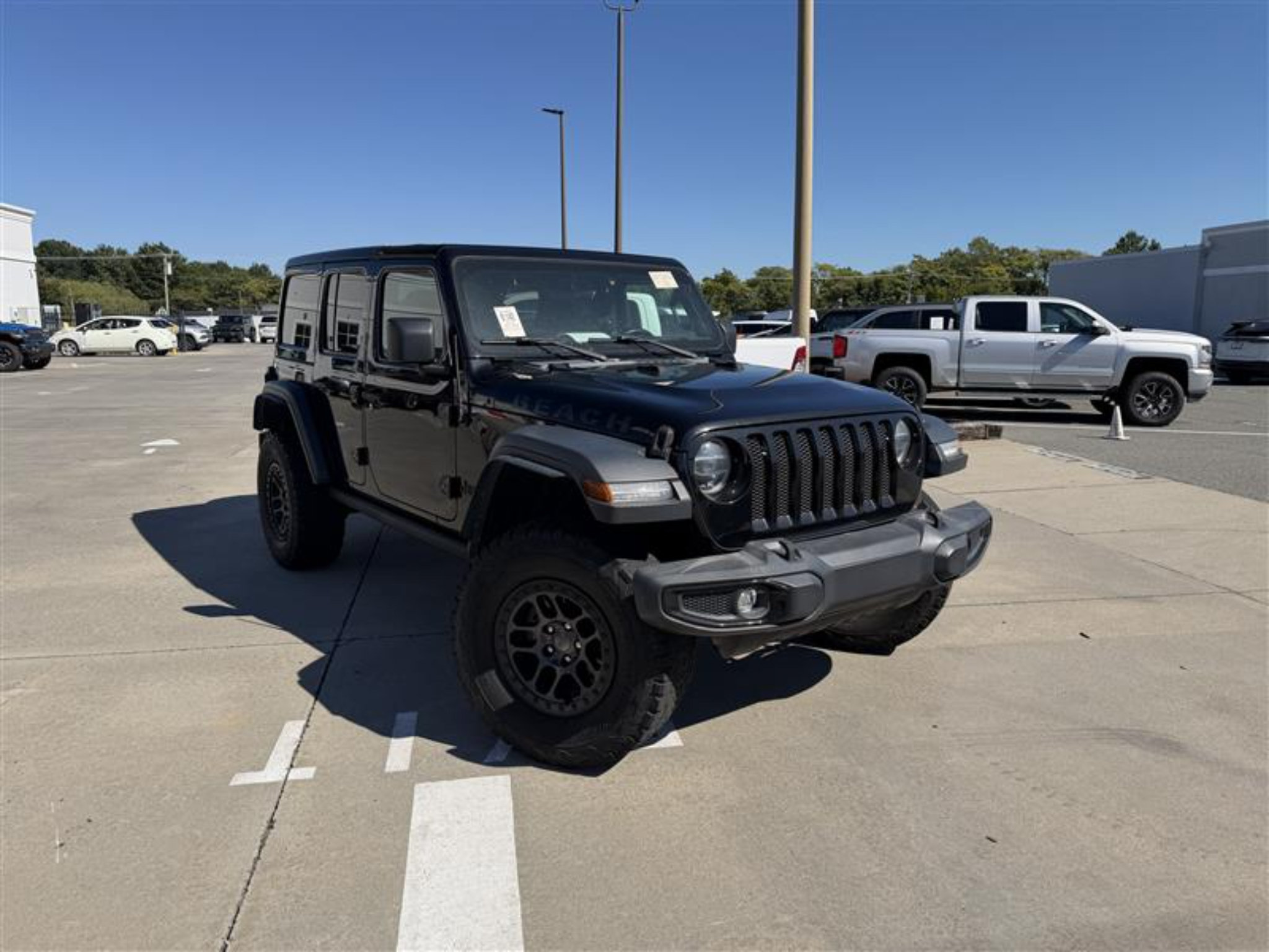 Used 2022 Jeep Wrangler Unlimited Sport w/ Xtreme Recon 35" Tire Package AWD/4WD image 8