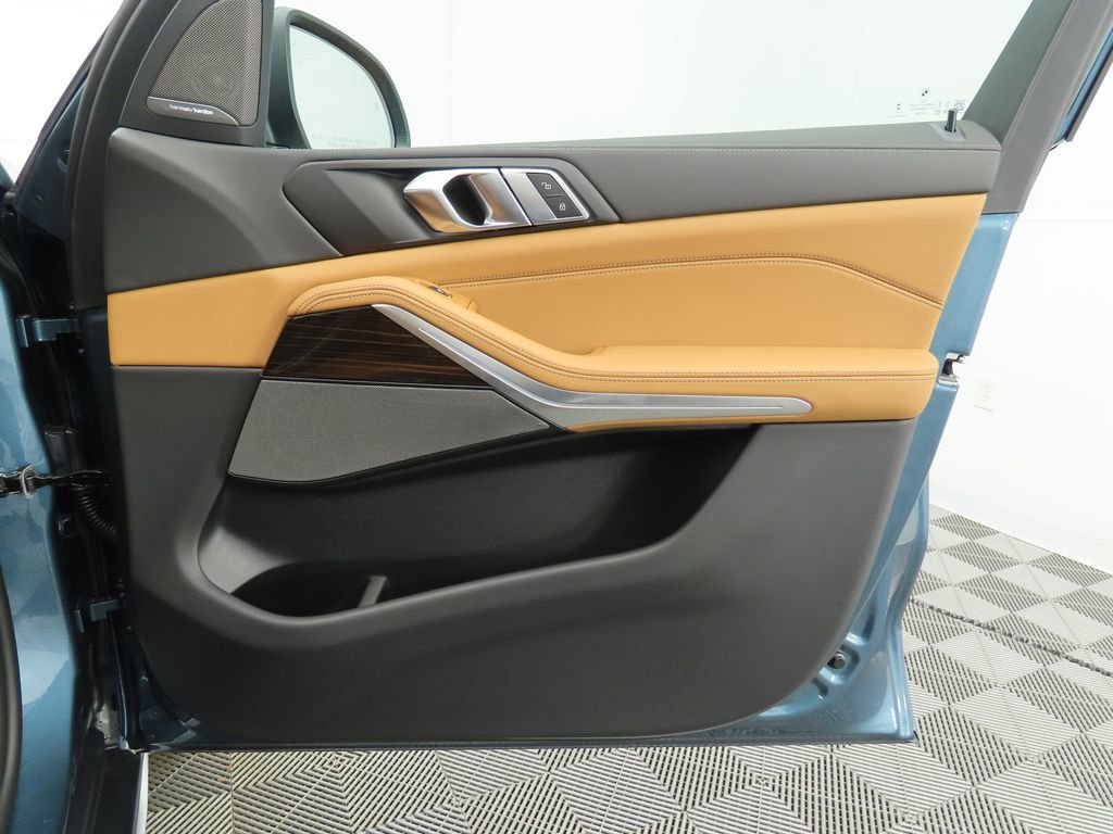 Used 2026 BMW X5 xDrive40i w/ Premium Package AWD/4WD image 28