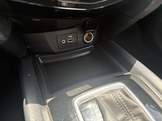 Used 2019 Nissan Rogue S FWD image 29