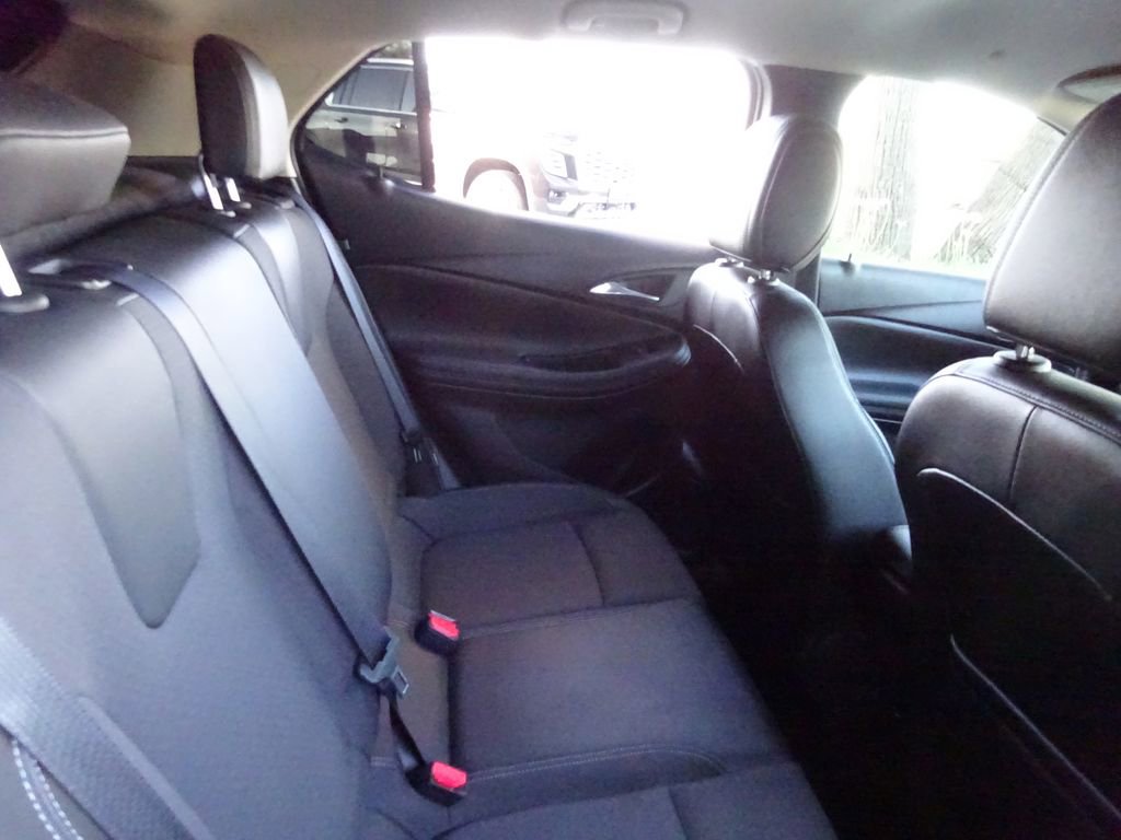 Certified 2024 Buick Encore GX Preferred FWD image 24
