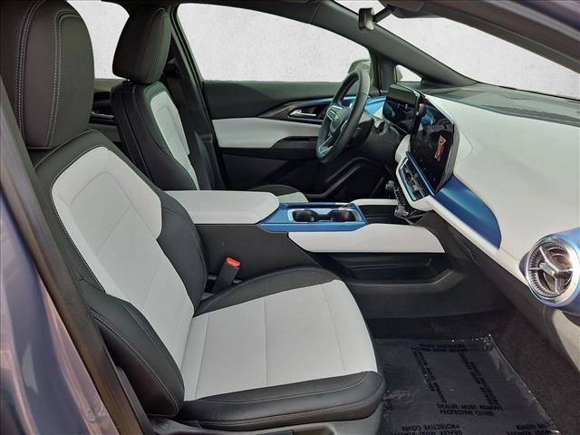 Used 2024 Chevrolet Equinox EV LT FWD image 27