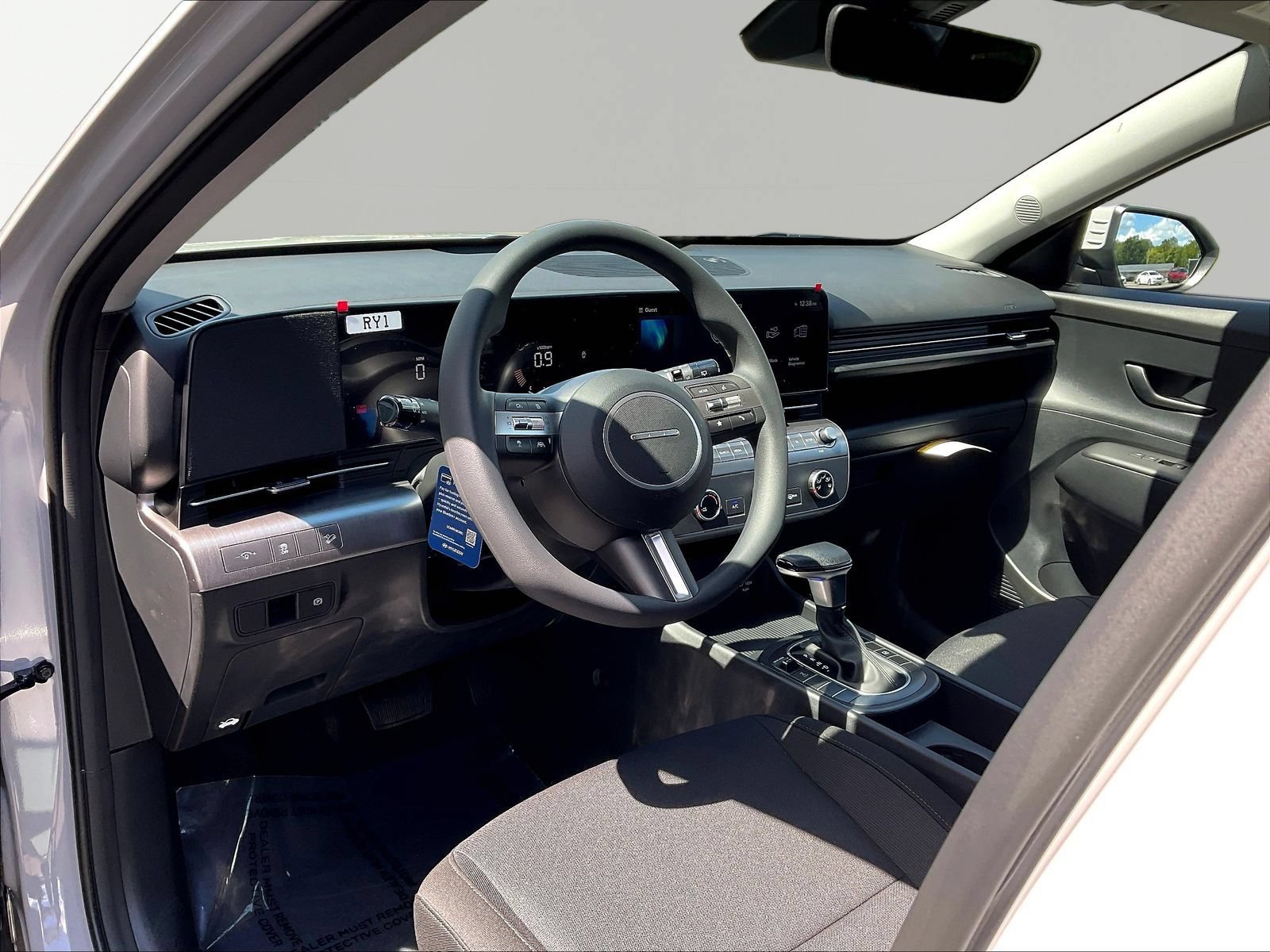 New 2027 Hyundai Kona SE AWD/4WD image 15