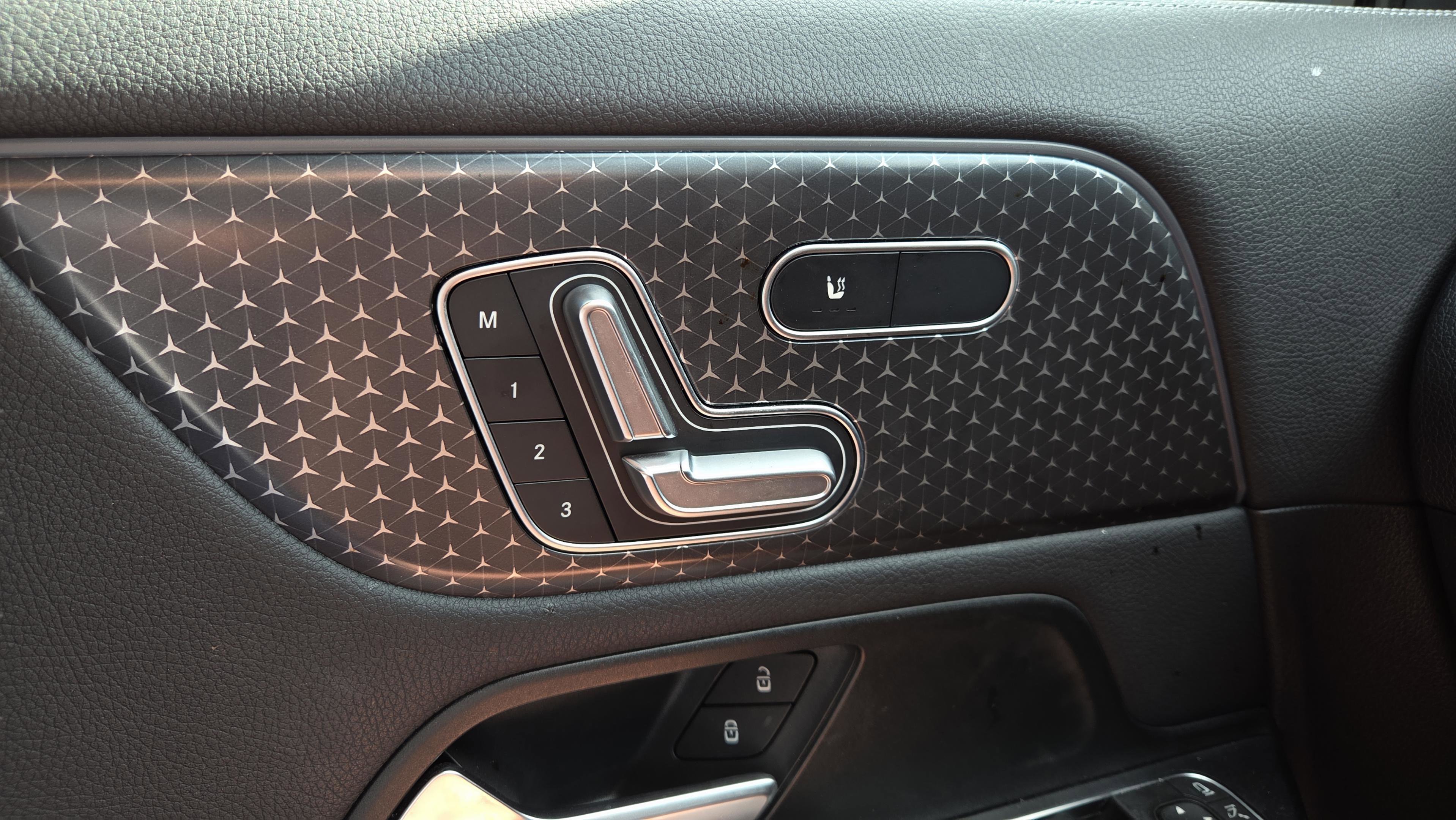 Used 2025 Mercedes-Benz GLA 250 4MATIC image 30