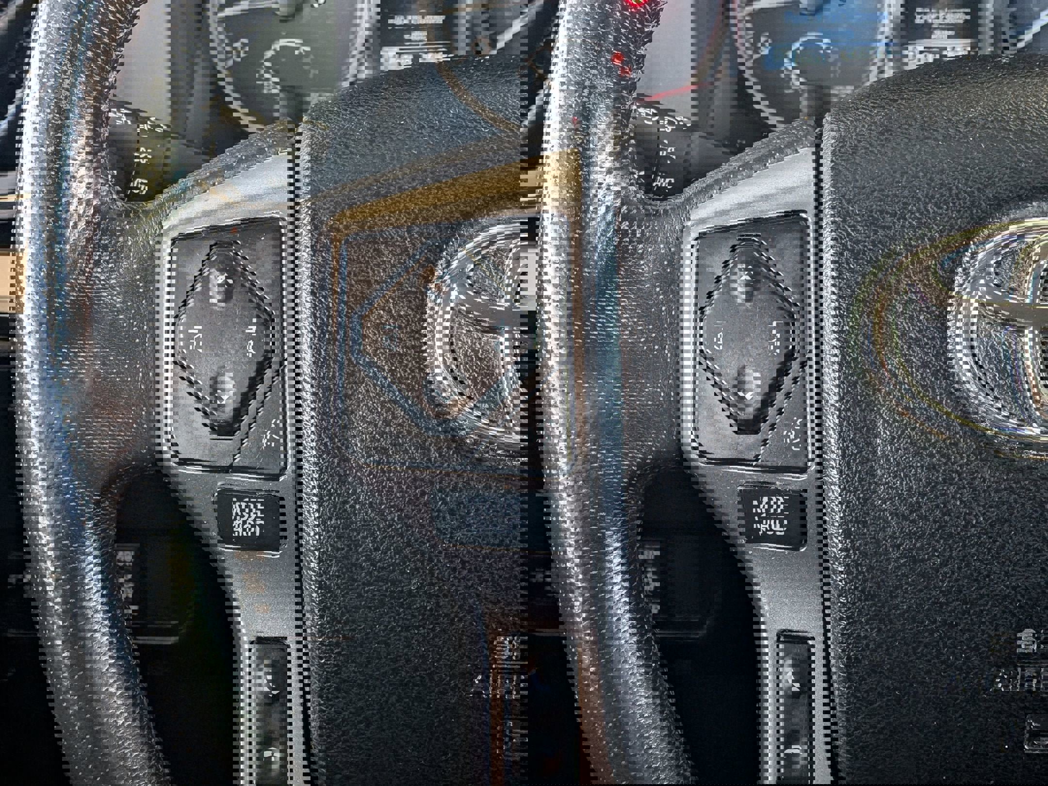 Used 2022 Toyota Tacoma SR5 w/ Trail Edition image 15