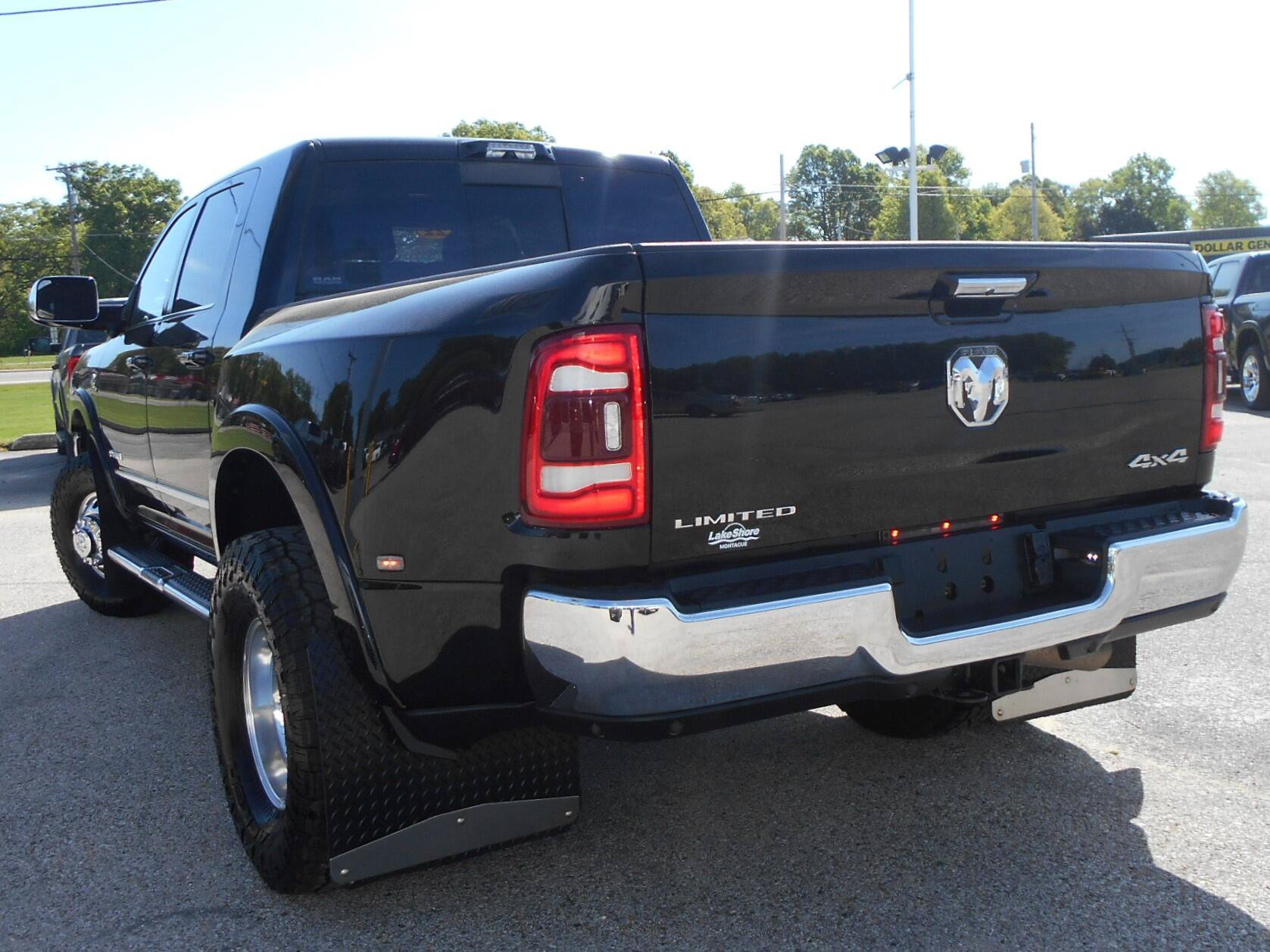 Used 2022 RAM 3500 Limited AWD/4WD image 3