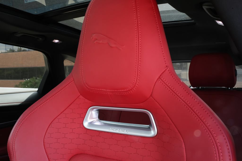 Certified 2026 Jaguar F-PACE R-Dynamic S AWD/4WD image 15