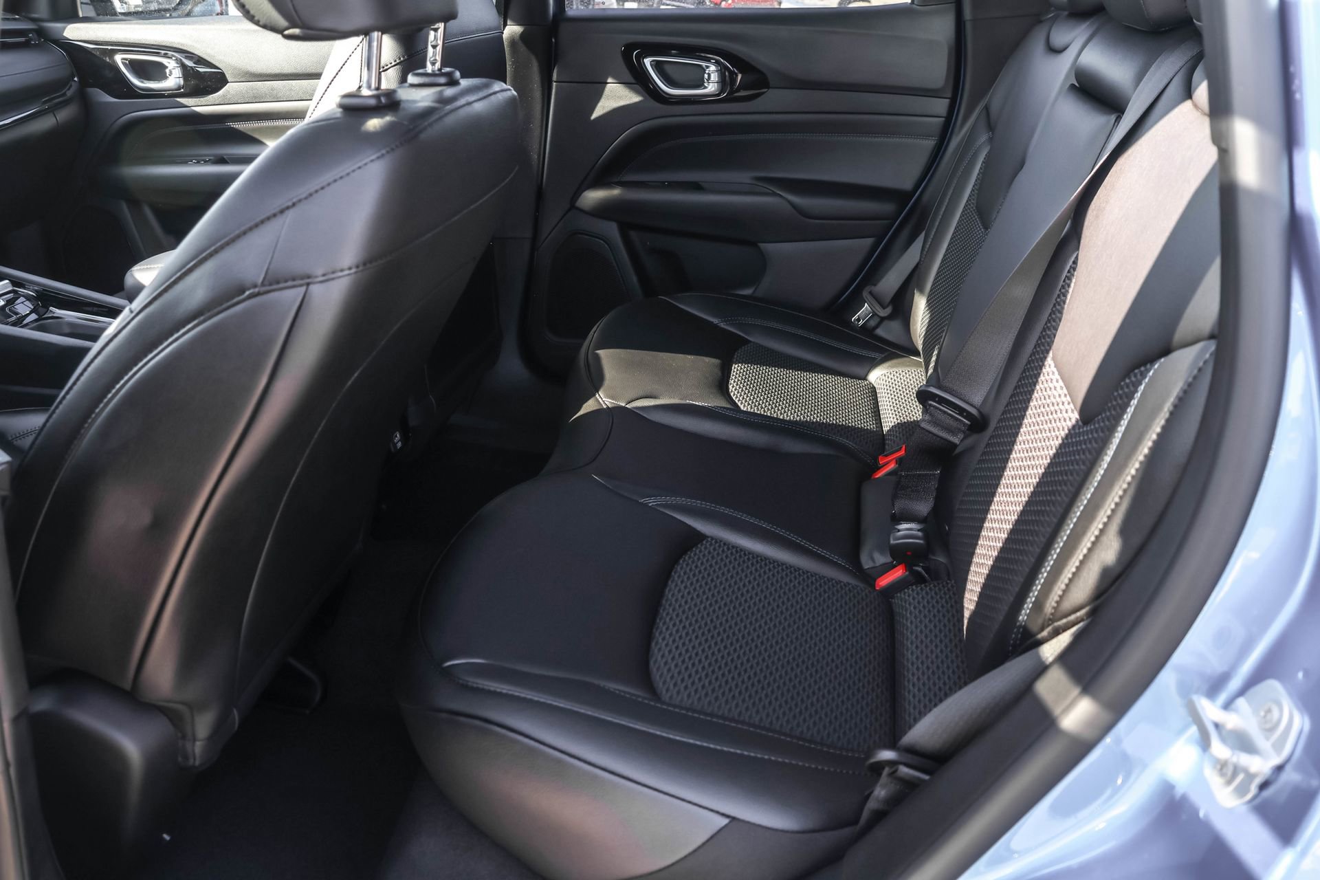 New 2026 Jeep Compass Latitude image 12