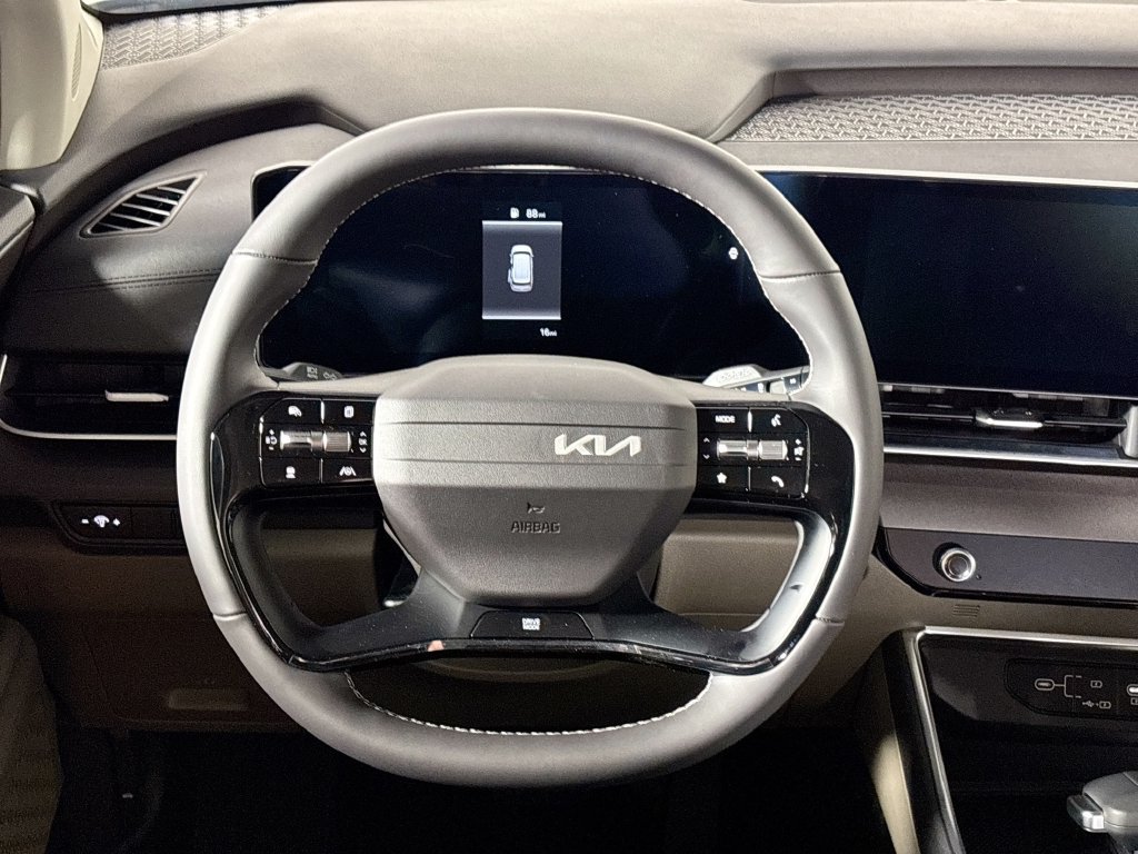 New 2027 Kia Carnival EX FWD image 13