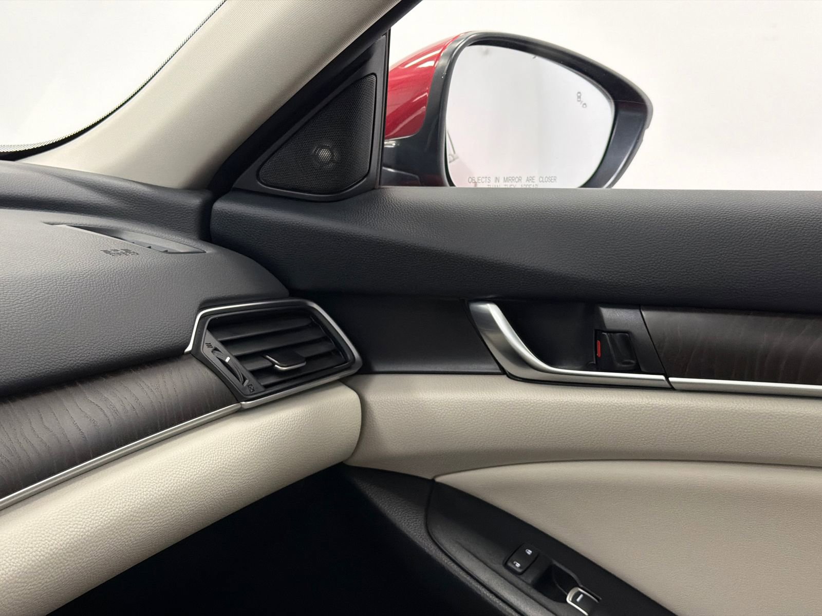 Used 2022 Honda Accord EX-L image 30